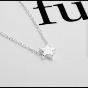 Tiny Star Dainty Pendant Silver Necklace